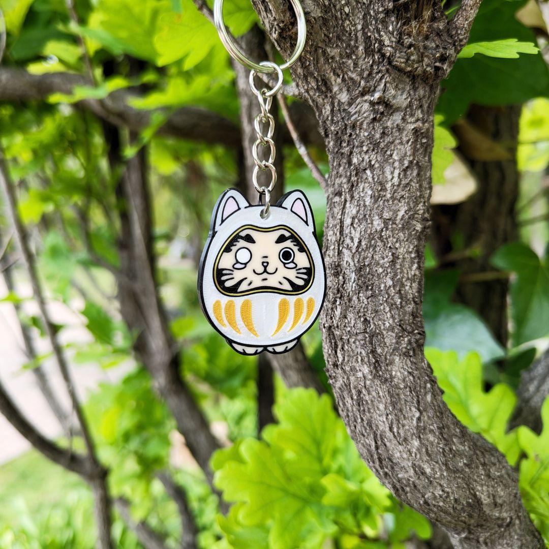 Kawaii-Katzen-Daruma-Schlüsselanhänger