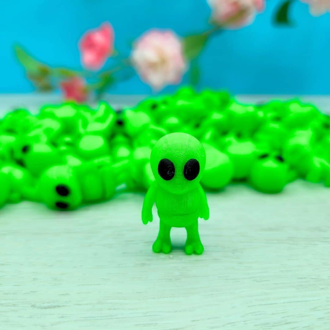 Mini articulated alien