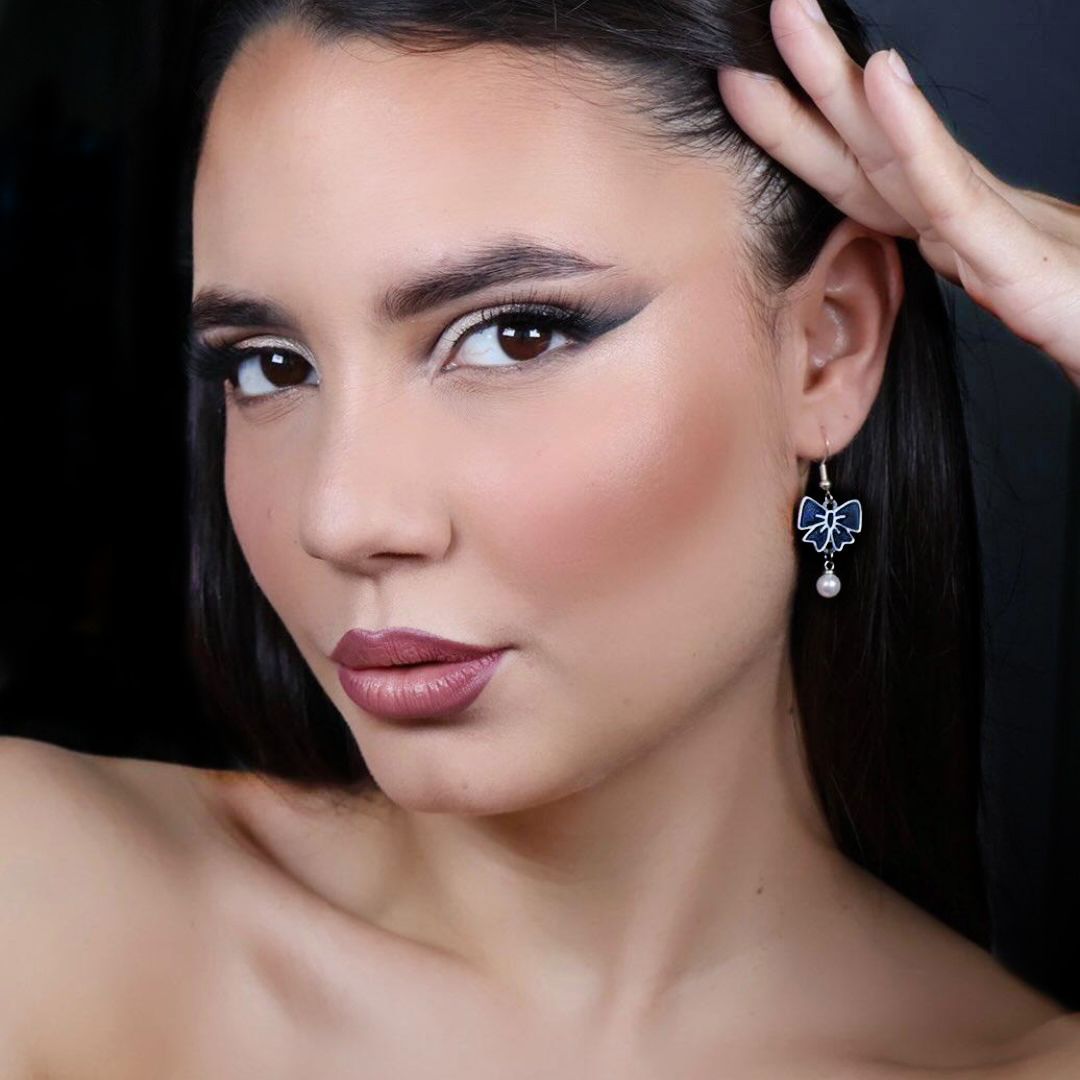 Pendientes dark coquette pearl puestos