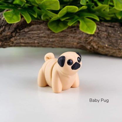Gelenkiger Mini-Mops