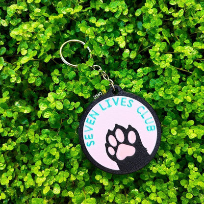 Michipatitas: Charity keychains made with love
