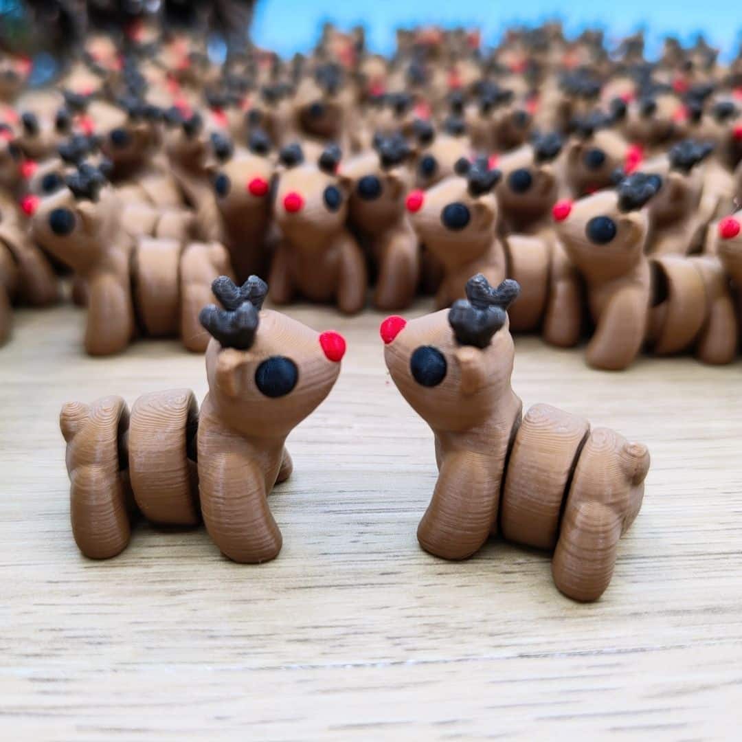 Mini articulated reindeer