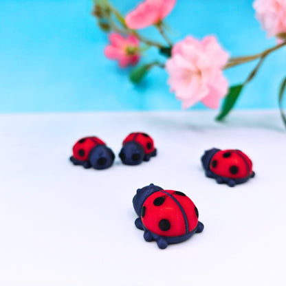 Mini articulated ladybug