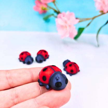 Mini articulated ladybug