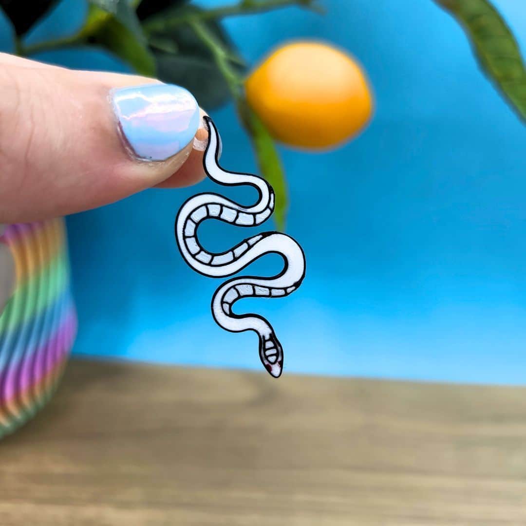Kaburamaru Snake Earrings