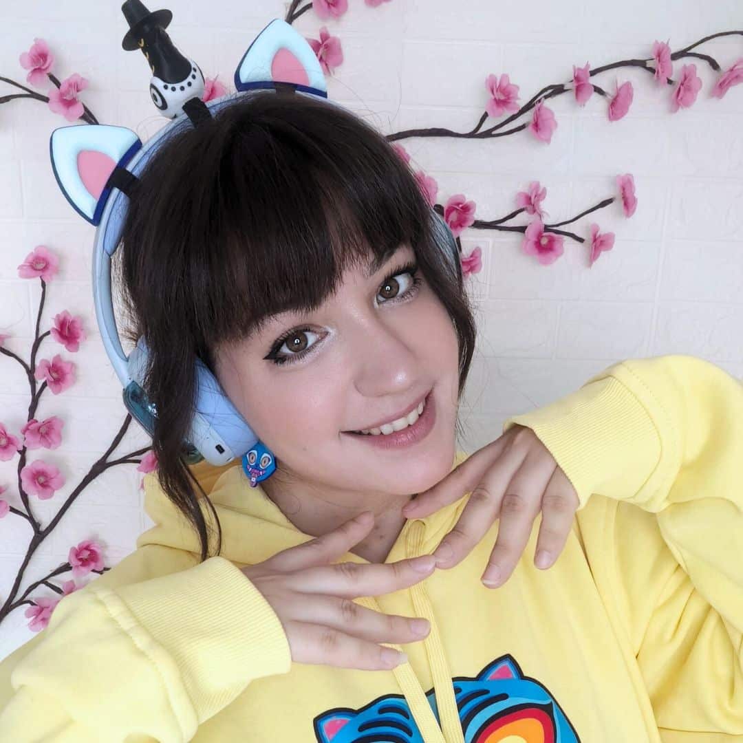 Preorder Pack Sudadera Tigre Azul (edición Neko)